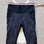 Athleta Crocodile Stealth TruCool Capri Leggings Medium Photo 2