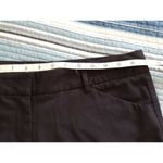 Daisy Fuentes  Womens Black Walking Shorts Front & Back Pockets Belt Loops Sz 10 Photo 4