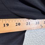 Zyia  Active Black Grey Micro Stripe V Neck Long Sleeve Tee Shirt Womens XL Top Photo 3