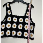 Francesca’s Mabel Sleeveless Daisy Crochet Crop Top Size M Black Photo 2