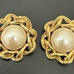 Givenchy Vintage Signed Gold Tone Rope Faux Pearl Center Clip On Earrings 17g. Photo 6