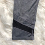 Reebok  Grey Capri Running Tights Small | Cropped Athletic Leggings Activewear Photo 7