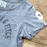 Abercrombie & Fitch Women’s Small Gray Cotton Graphic Tee Photo 9