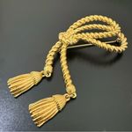 Vintage 80’s AVON Decorative Tassel Gold Tone Rope Tassel Dangle Brooch 20g. Photo 4