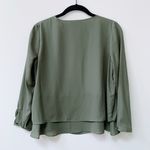 Metaphor Top Photo 1