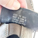 Clarks Wave Olive Green Nubuck Suede Bucs Women’s Size 7 Strap Detail READ Photo 2