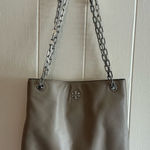 Tory Burch HTF Frida Swingpack Taupe gray Pebble Leather Crossbody Shoulder Bag Photo 0
