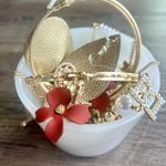 Mystery Jewelry Jar: Golden Tones Feminine Elegance Photo 0