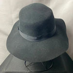 H&M  DIVIDED WOMENS BLACK 100% WOOL HAT BLACK RIBBON BAND  GOOD CLEAN CONDITION Photo 3