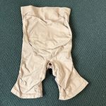 SKIMS NWOT Sculpting Maternity Shorts Mid Thigh in L/XL Photo 2