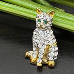 Vintage Unsigned Rhinestones Cat Brooch with Green Eyes Photo 0