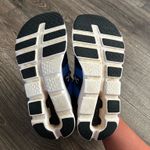 on cloud  Cloudrunner Photo 1