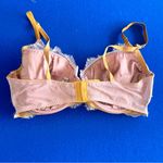 Victoria's Secret Victoria Secret  Dream Angels Chantilly Lace Plunge Bra Size 38DD Angel Pink Photo 4