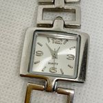 Women watch silver tone 25mm case quartz analog link bracelet size 6.5” running Photo 2