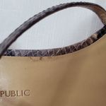 Banana Republic Snakeskin Print Sandals Elegant Summer Style Size7.5 Photo 3