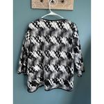 Alfred Dunner Black and White Women's 2 Piece Quarter Sleeve Blouse w/ Necklace Size undefined Photo 4