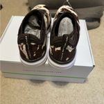 APL  Women's Iconic Phantom Sneakers - Deep Brown and White Photo 4