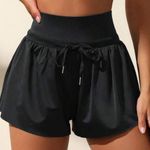 High Waisted Short Black Size M Photo 0