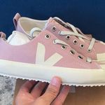 VEJA  Nova Canvas Sneaker BNIB Mesh Babe_Pierre US6 EUR 37 NEW Photo 1