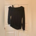 INC . International Concepts Elegant Black Cold Shoulder Top. Size-Medium Photo 2