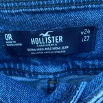Hollister  Ultra High-Rise ‘80s Mom Jeans 24x27 Photo 5