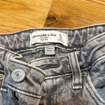 Abercrombie & Fitch  Men's Gray Relaxed Jeans Photo 1