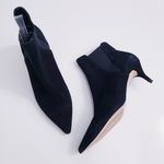 ZARA Sapatu Suede Pointed Toe Ankle Booties Photo 1