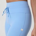 Vuori  Daily Form Legging in Spring Blue NWT Size XL Photo 2