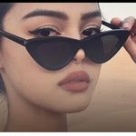 Sunglasses Triangle Shape, American Fashion, Cat’s eye Sunglasses Black Photo 3