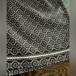 Max Studio Woman’s  Pull-On Shorts Black Cream (163) Photo 2