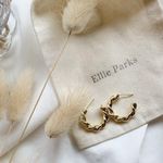 Gold twist hoop earrings Photo 4