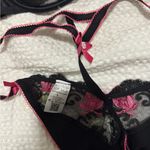 Lounge Underwear Chic Black and Pink Embroidered Bra Set Photo 5