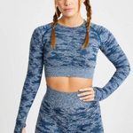 evolve camo seamless long sleeve crop top and shorts set Photo 0