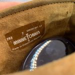 Minnetonka  Women’s Fringe Ankle Boots Brown Leather Size 7 Photo 4