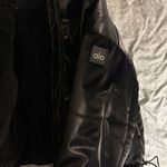 Alo Yoga Cropped Puffer Jacket Photo 4