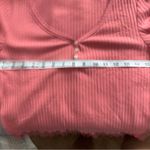 American Eagle  Outfitters Rose Ribbed Cropped Size Large Soft Short Sleeve Top Photo 8