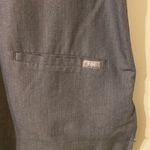 FIGS Womens ‎ Casma FW1100 Gray 2-Pocket Short Sleeve Scrub Top Size Large Photo 1