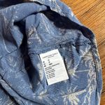 American Eagle  NWT Blouse Button Down Hawaiian Print Photo 1