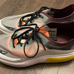 Nike Air Max Dia Se in Aviator Grey size 8.5 Photo 0