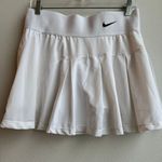Nike Court Advantage Tennis White Skort - Women's Size Large (CV4707-101) Photo 1