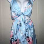 Boutique ✨ Cute flower romper ✨​​ Photo 4