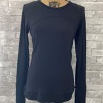 Lululemon  Cypress Kiss Long Sleeve
Black Photo 1