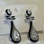 NWOT Elegant New Chinese Styles Earrings Fritillary Lutes Black Photo 1