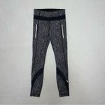 Lululemon Womens Inspire Tight II Full Length Leggings size 2 Photo 2