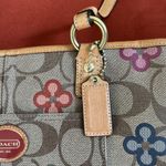 Coach  F22221 Peyton Signature Floral Canvas Shoulder Bag Photo 4