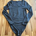 Old Navy  Ribbed Long Sleeve Bodysuit size medium Photo 0