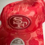 New Era San Francisco 49ers Womens 9Twenty Floral Camo Adjustable Hat‎ Red Photo 2