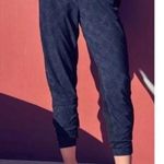 Athleta Brooklyn Jogger Pants Women’s 8 Blue Black Snakeskin Print Photo 0