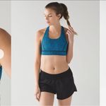 Lululemon  Circuit Breaker Bra
Scatter Star Beach Blanket Blue Black Photo 1