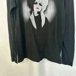 Disney  Cruella Long Sleeve Crewneck Shirt Womens‎ Size Medium Black Photo 3